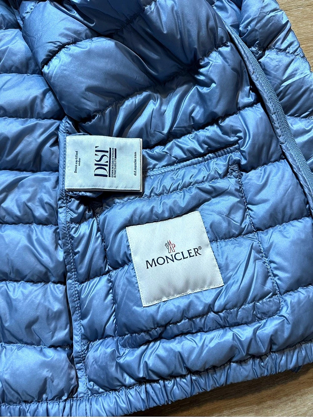 Moncler Longue Saison Puffer Jacket in Blue Size 2 Like New - Picture 7 of 16